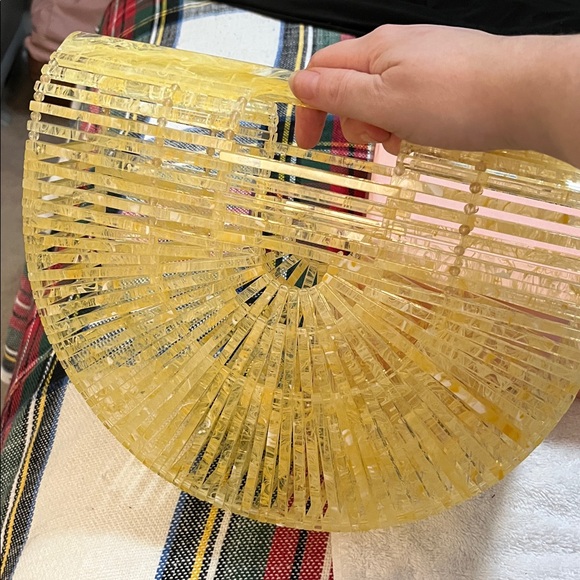 Cult Gaia Yellow Arc Bag/Acrylic Clutch - Picture 3 of 6